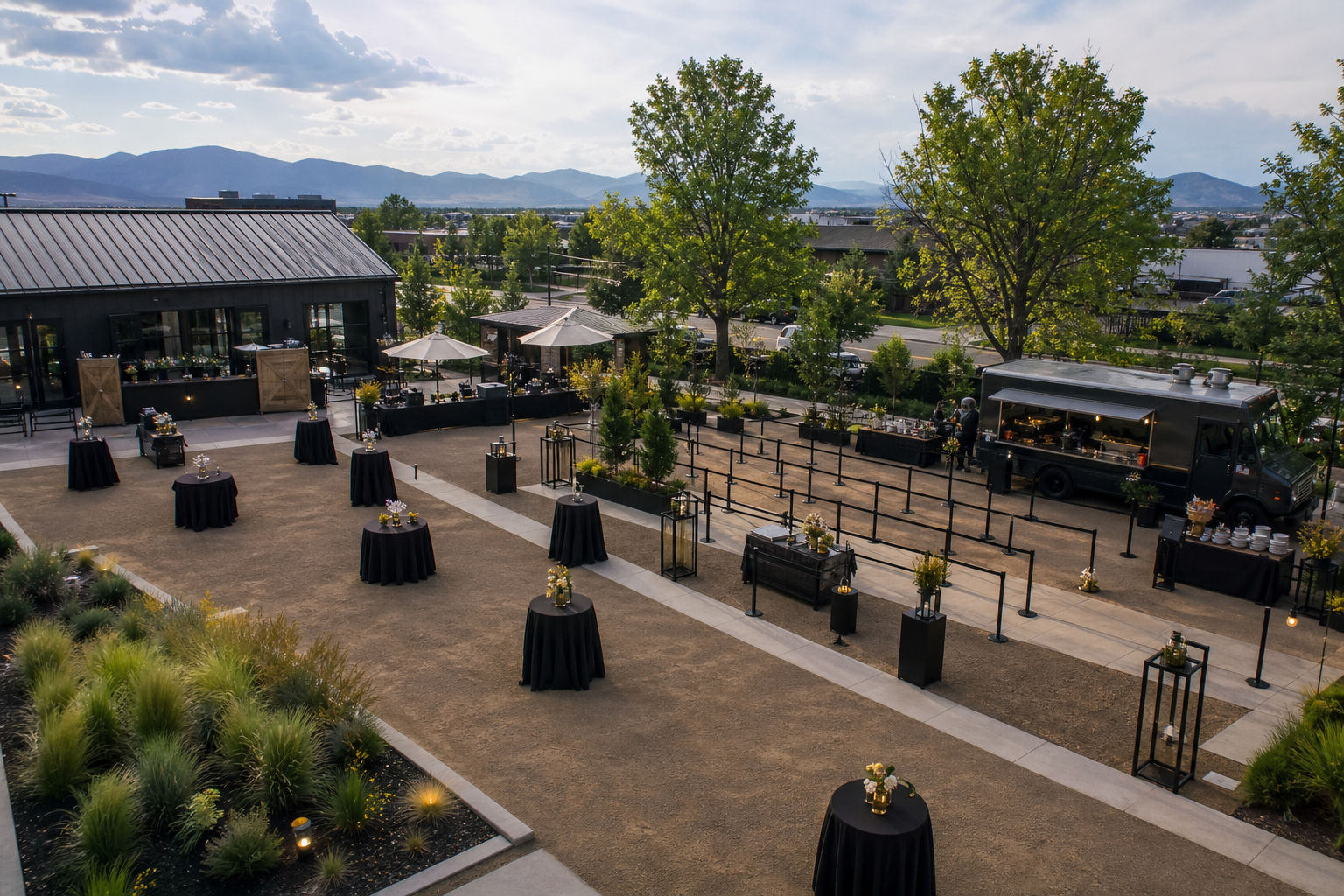 How Event Planners Coordinate Multi-Point Service for Large Private Parties and Corporate Gatherings
